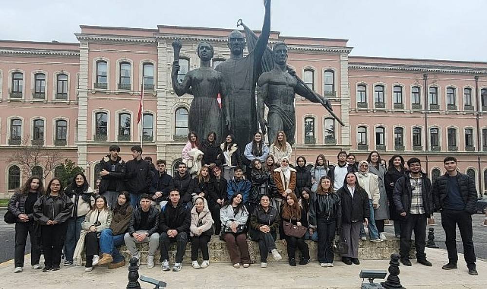 Maltepeli &uuml;niversite adaylarından İstanbul &Uuml;niversitesi'ne ziyaret
